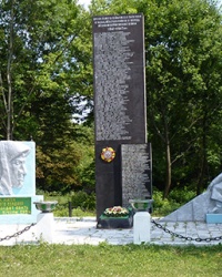Памятник воинам-односельчанам в с. Соломна