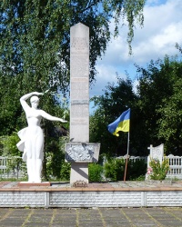 Памятник советским воинам в с. Дзвиняч