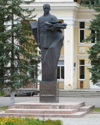 Пам'ятник Дмитру Вітовському в смт. Брошнів-Осада