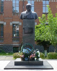 Пам'ятник Т.Г.Шевченко в м. Гайсин