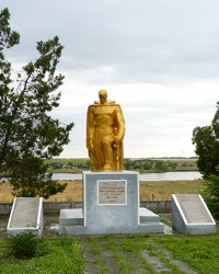 Памятник воинам-односельчанам в с. Краснополье
