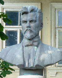 Памятник писателю Стефанику В.С. в г. Дрогобыч