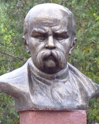 Памятник Тарасу Шевченко в пгт. Слобожанское