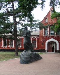 Памятник Павке Корчагину в Боярке. Работа над романом «Как закалялась сталь»