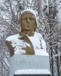 Памятник летчику Анатолию Добродецкому в г. Харьков