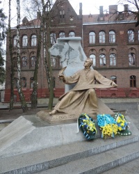 Памятник М.Вербицкому в г. Львов