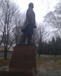 Памятник Ленину у завода "Точмаш" в Донецке