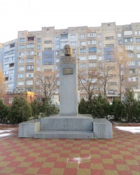 Памятник П.А.Гмыре в Алчевске