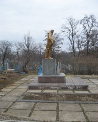 Братская могила Советских воинов на кладбище "Червоное" в Константиновке