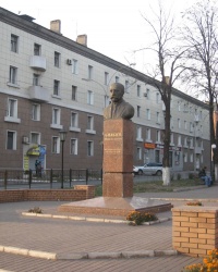 Памятник основателю города Енакиево