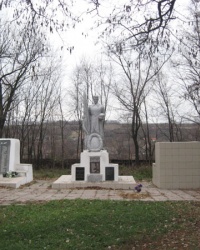 Воинский мемориал в селе Новобахмутовка