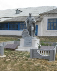 Памятник воинам в селе Осыково