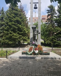 Памятник "Жертвам чернобыльской аварии" в Ростове-на-Дону