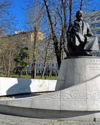 Памятник Абаю Кунанбаеву в г.Москве