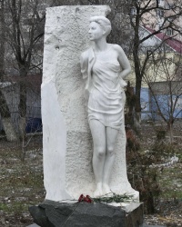 Памятник З.Космодемьянской в г.Волгограде