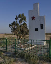 Братская могила возле Арабатской крепости