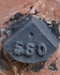 Репер №560 по ул.Горького, 5 в г.Феодосии