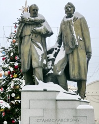 Памятник К.С.Станиславскому и В.И.Немировичу-Данченко в г.Москве