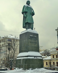 Памятник Н.В.Гоголю на Гоголевском бульваре в г.Москве