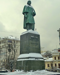 Памятник Н.В.Гоголю на Гоголевском бульваре в г.Москве
