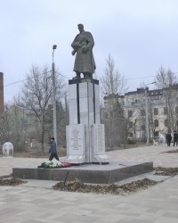 Братская могила воинов 62-ой и 64-ой армий в парке Гагарина в г.Волгограде