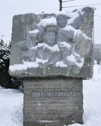 Памятник воинам-сибирякам в г.Волгогрде