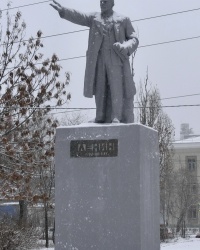 Памятник В.И.Ленину возле завода «Волгограднефтемаш» в г.Волгограде