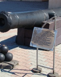 Пушка на Одесском морвокзале