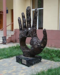 Памятник Стиву Джобсу в г.Одесса