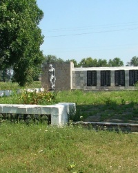 Воинский мемориал в с.Червоный Маяк (Солонянский р-н)