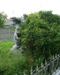 Памятник рыбаку в с.Приморское (Килийский р-н)