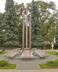 Памятник землякам - борцам за жизнь и волю Украины в г.Павлограде