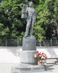 Памятник С.В.Образцову в г.Москве