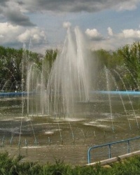 Огромный фонтан (бывший) в г.Докучаевске