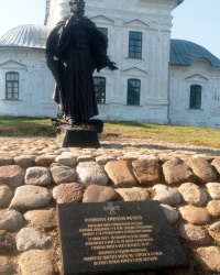 Памятник иеромонаху Амвросию Матвееву в Нило-Столбюенской пустыни у д.Светлица