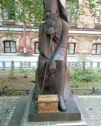 Памятник Амвросию Оптинскому в г. Санкт-Петербурге