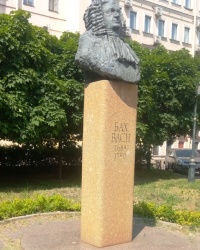 Памятник немецкому композитору И.С.Баху в г. Санкт-Петербурге