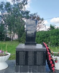 Памятник воинам-односельчанам в с.Старое Бобренево