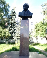 Памятник В.А.Жуковскому в г. Белеве