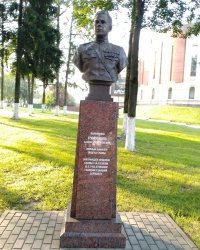 Памятник А.В.Румянцеву в г. Жукове