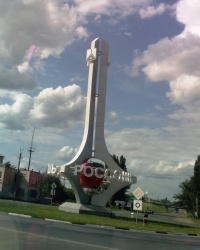 Въездная аннотационная стела в г. Россоши