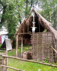 Реконструкция поселения древних финно-угров в г.Сергиевом Посаде