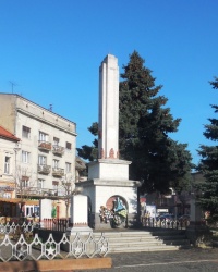 Памятник советским воинам и партизанам в г.Мукачево