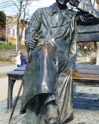 Памятник С.В.Михалкову в г.Пятигорске