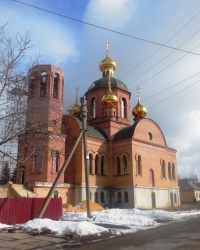 Храм святителя Амвросия Медиоланского в г. Амвросиевке