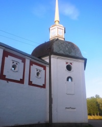 Сторожевые башни Богородичного Успенского монастыря в г.Тихвине