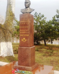 Памятник В.Ф.Маргелову в г.Мариуполе