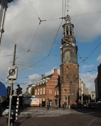 Монетная башня в Амстердаме (Нидерланды)