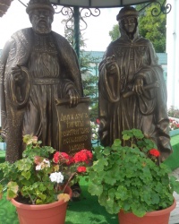 Памятник Петру и Февронии в г.Воронеже
