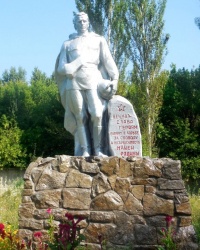 Памятник советским воинам в поселке им. С.М.Кирова г.Макеевки